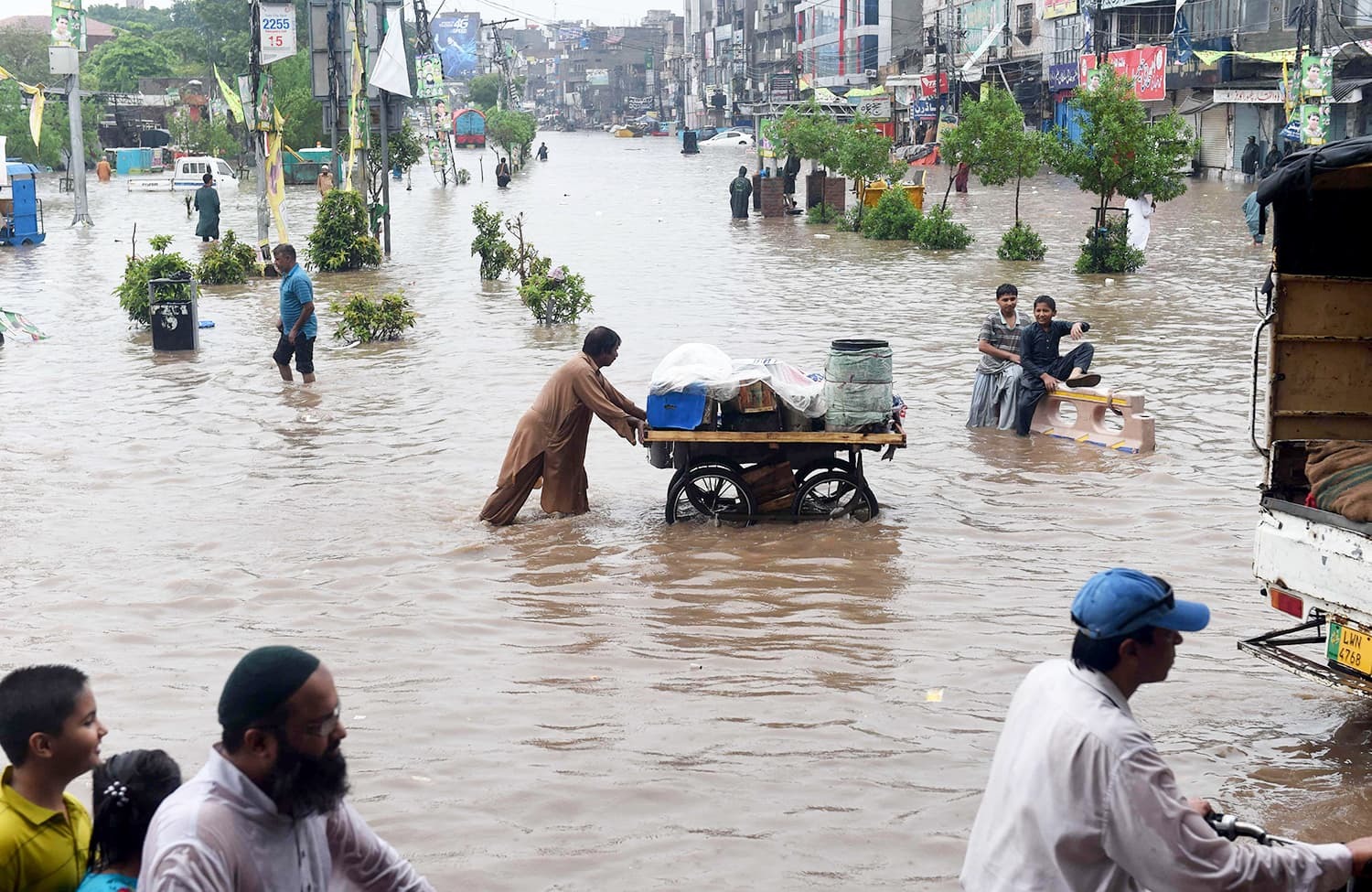 Heavy Rainfall Causes Severe Flooding in Rawalpindi, Streets and Homes Submerged